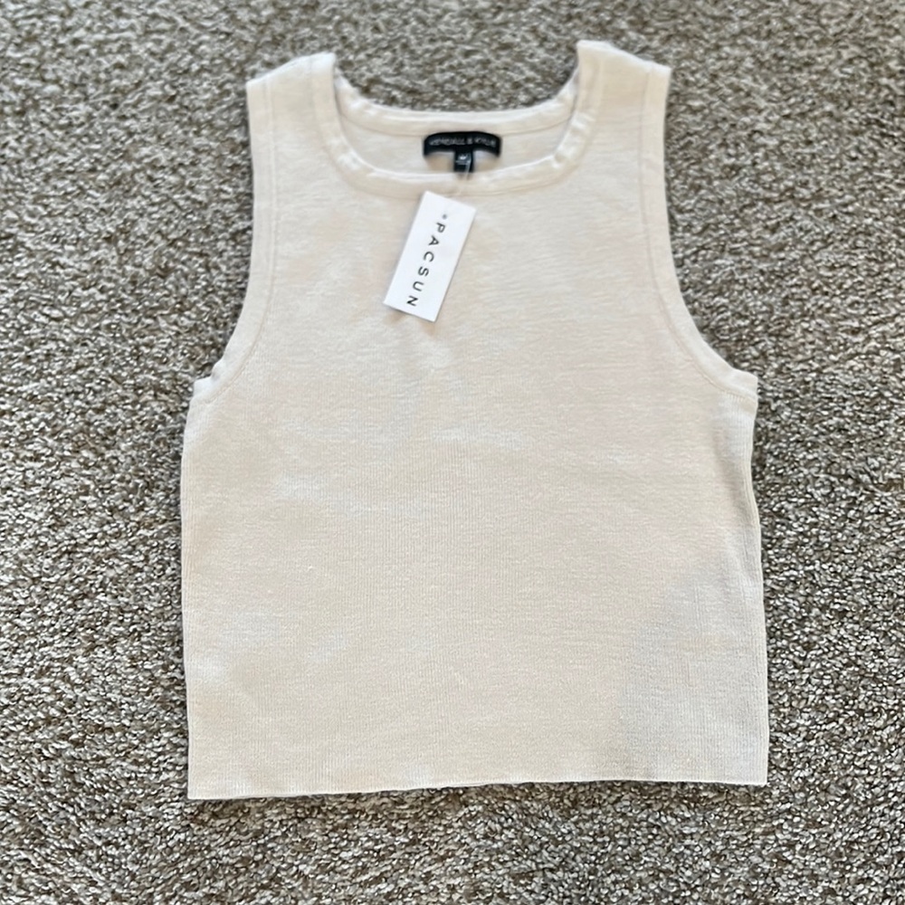 Pac Sun NWT beige crop tank ! So cute